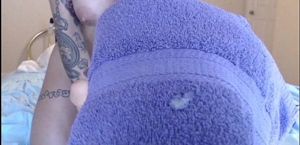  Anna Bell Peaks Rides Big Girthy Dildo